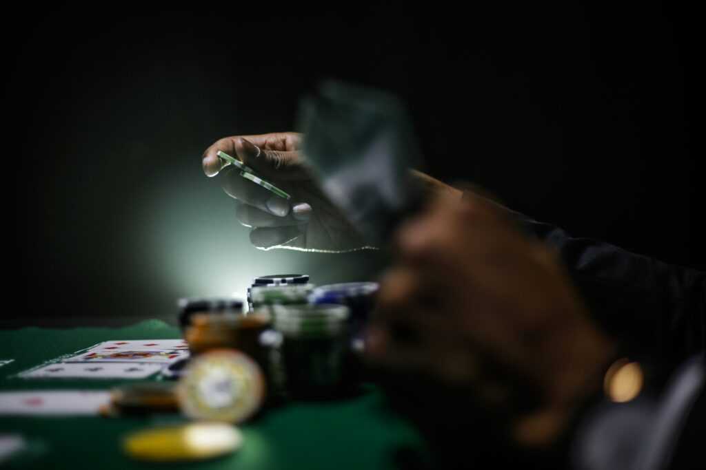 10 Warning Signs of Problem Gambling (And What to Do About It)
